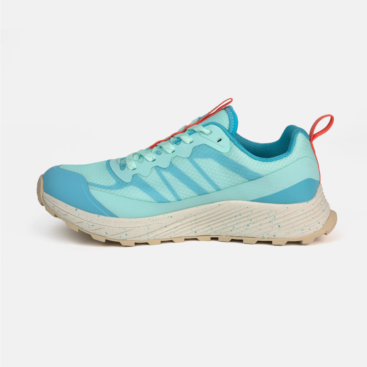 AGATA W SCARPE DA MONTAGNA