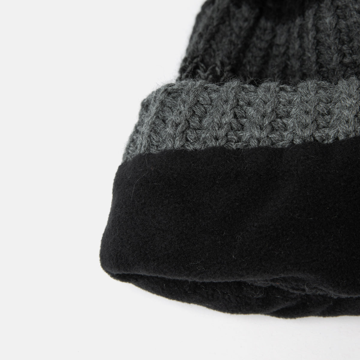 CAPPELLO INVERNALE CASPE IN MAGLIA