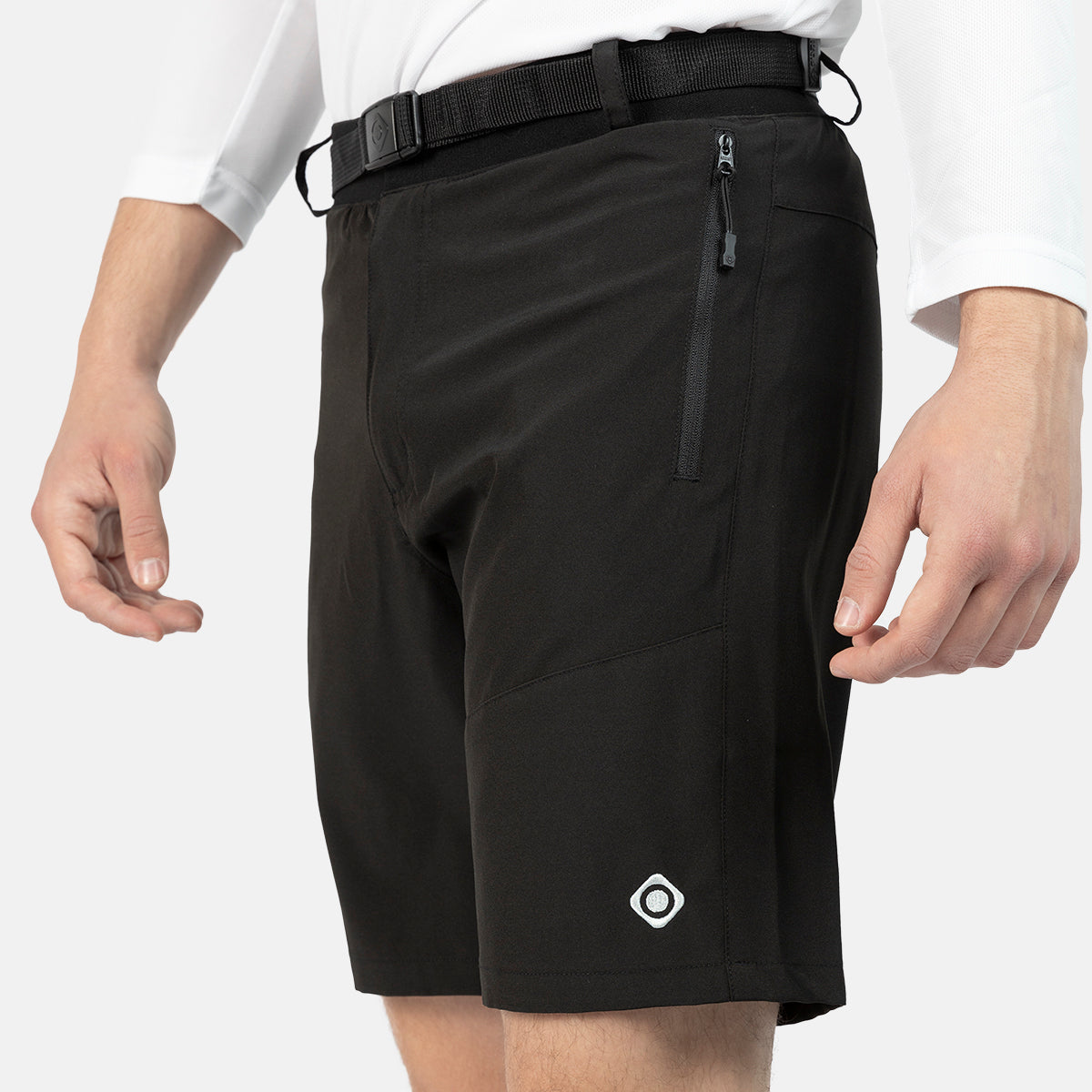 PANTALON CORTO DE MONTAÑA CONCUD M