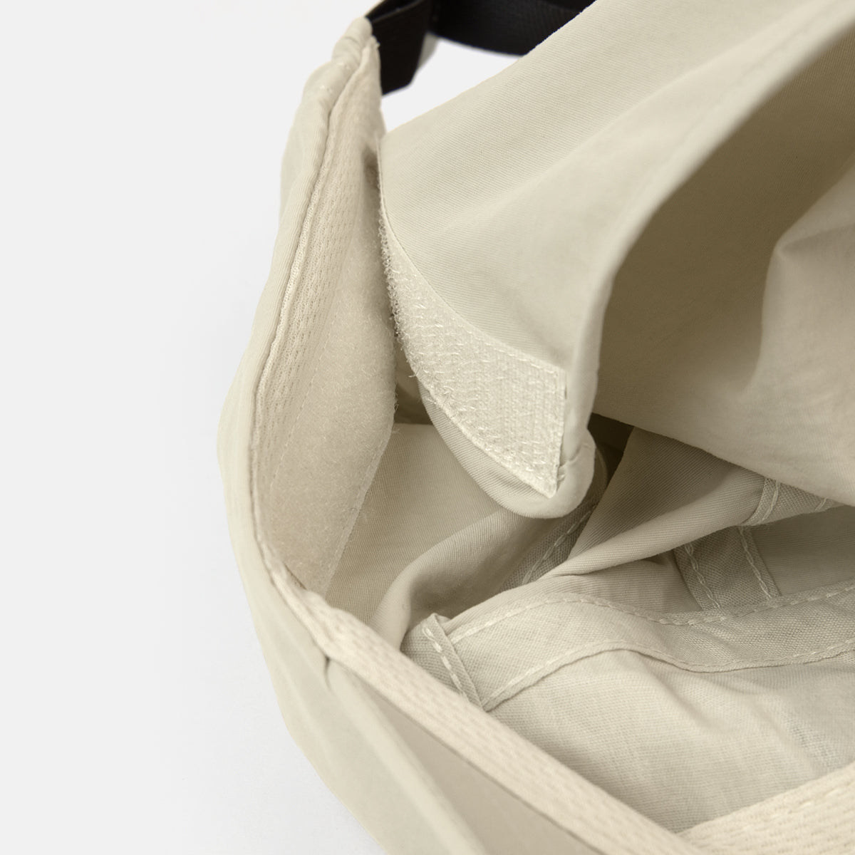 GORRA DESMONTABLE AKU